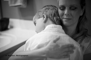 Mommy & Kai share a sweet hug.