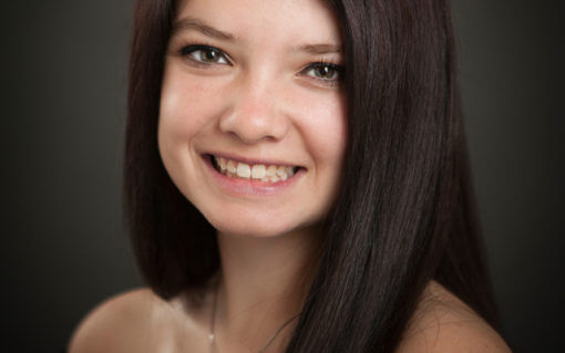 Senior Portraits – Drape Shot