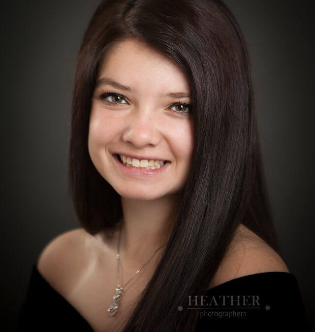 Senior Portraits – Drape Shot